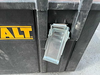 Dewalt gereedschapskoffer - afbeelding 1 van  2