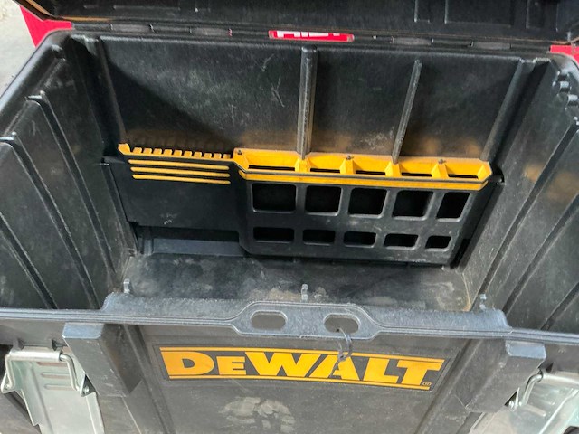 Dewalt gereedschapskoffer - afbeelding 2 van  2