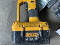 Dewalt haakse slijpmachine + slagmoermachine + schoefmachine (3x) - afbeelding 4 van  8