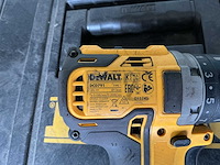 Dewalt haakse slijpmachine + slagmoermachine + schoefmachine (3x) - afbeelding 6 van  8