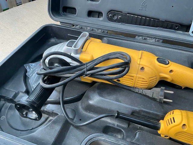 Dewalt haakse slijpmachine - afbeelding 4 van  8
