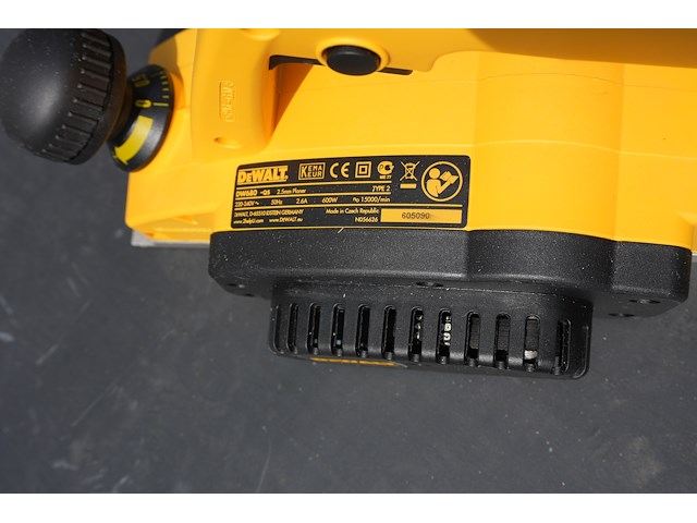 Dewalt kantenfrees dw680 - afbeelding 9 van  9