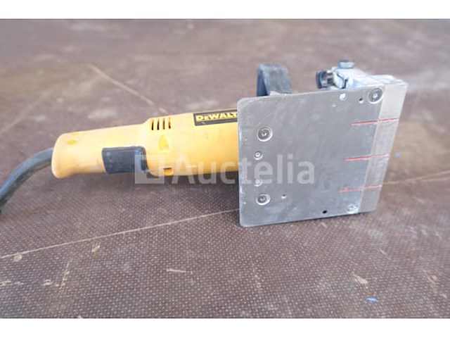 Dewalt klepfreesmachine - afbeelding 5 van  6