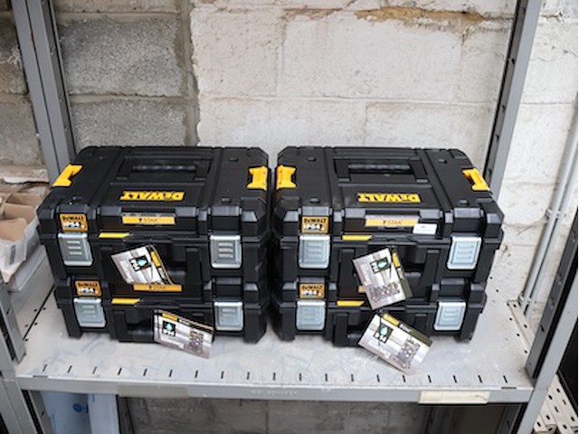Dewalt koffer (x4) - afbeelding 2 van  4