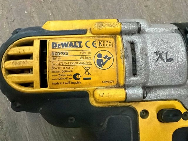 Dewalt lamp en klopboormachine - afbeelding 6 van  10