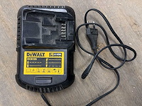 Dewalt lamp en klopboormachine - afbeelding 7 van  10