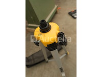 Dewalt laser tripod - afbeelding 1 van  5