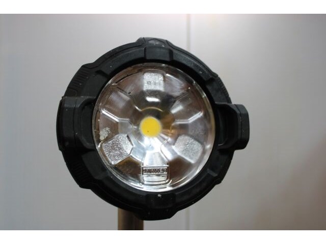 Dewalt led-bouwplaatsspot - afbeelding 4 van  7