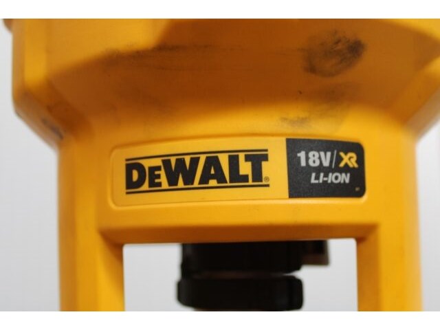 Dewalt led-bouwplaatsspot - afbeelding 7 van  7