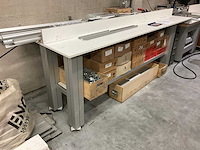 Dewalt montagelijn met inhoud op zolderverdieping - afbeelding 5 van  11