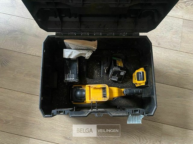Dewalt nagelpistool dcn680 + koffer - afbeelding 2 van  2
