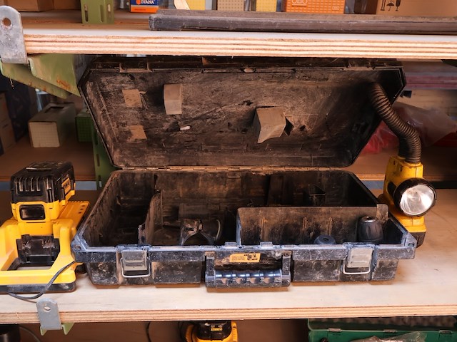 Dewalt onderdelen - afbeelding 1 van  5