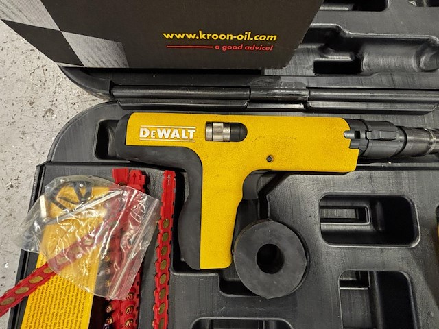 Dewalt pa3500 pneumatische nagelschieter - afbeelding 3 van  7