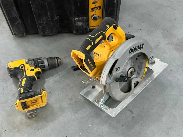 Dewalt partij divers accugereedschap - afbeelding 1 van  8