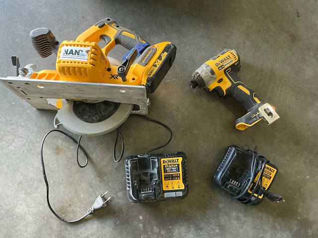 Dewalt partij divers accugereedschap - afbeelding 1 van  9