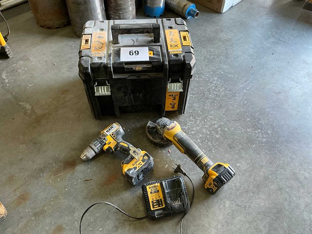 Dewalt partij divers accugereedschap - afbeelding 1 van  13