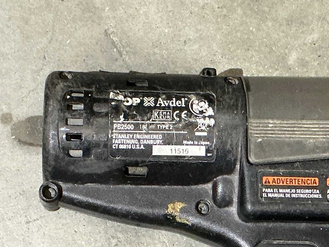 Dewalt pb2500 blindklinknagelmachine - afbeelding 3 van  3