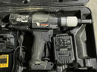 Dewalt pb2500 blindklinknagelmachine - afbeelding 3 van  3