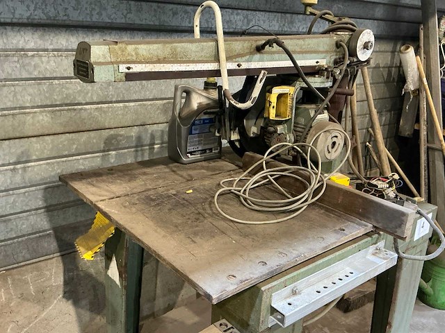 Dewalt radiaalafkortzaagmachine - afbeelding 2 van  5