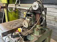 Dewalt radiaalafkortzaagmachine - afbeelding 3 van  5