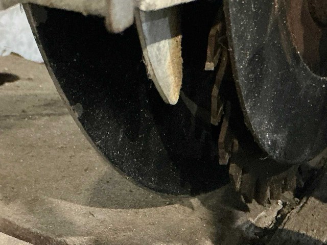 Dewalt radiaalafkortzaagmachine - afbeelding 4 van  5