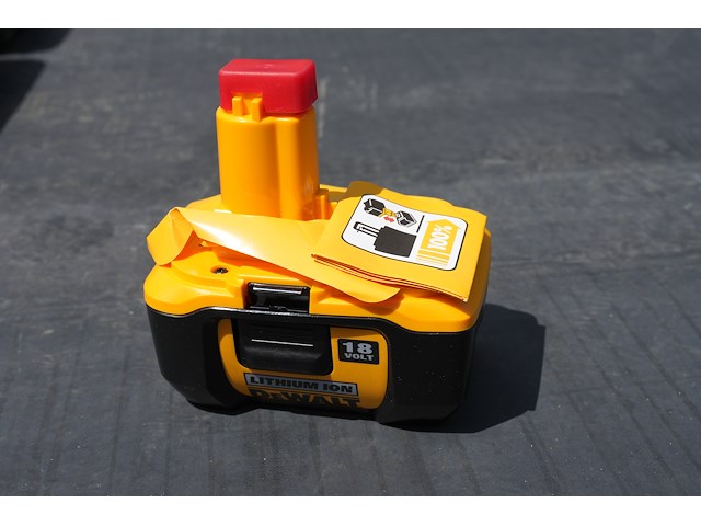 Dewalt reciprozaag dc385 kl - afbeelding 5 van  7
