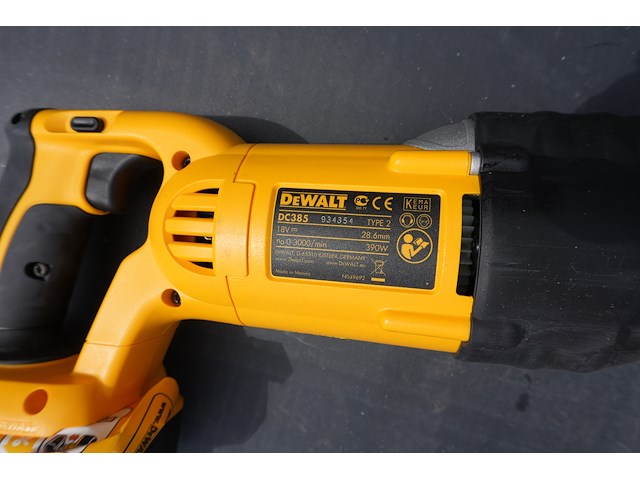 Dewalt reciprozaag dc385 kl - afbeelding 2 van  8