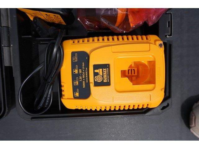 Dewalt reciprozaag dc385 kl - afbeelding 8 van  8