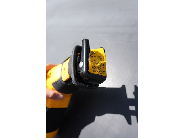Dewalt reciprozaag dwe357 - afbeelding 4 van  8