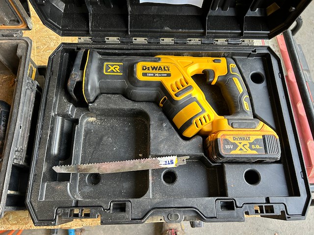 Dewalt reciprozaag - afbeelding 1 van  5