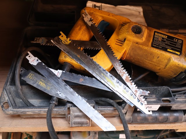 Dewalt reciprozaag - afbeelding 3 van  3