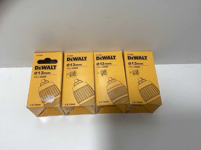 Dewalt snelspanboorhouder - 4-delig (1/2” x 20 unf) - afbeelding 1 van  3