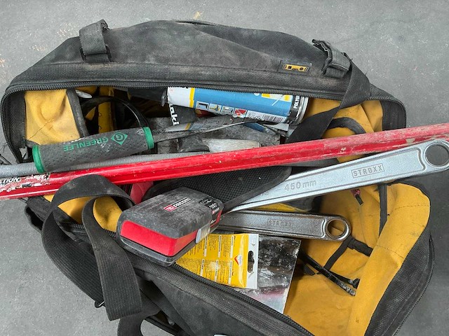 Dewalt stoffen gereedschapstas met inhoud - afbeelding 3 van  4