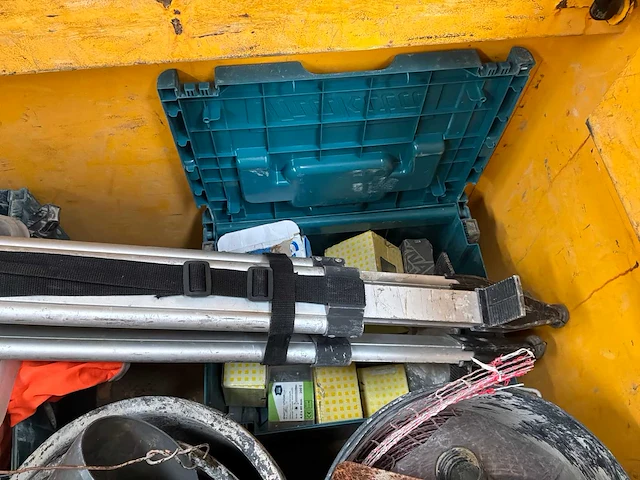 Dewalt toughbox metalen werfkist met inhoud - afbeelding 6 van  9