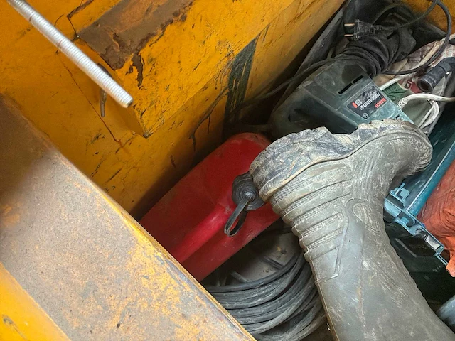 Dewalt toughbox metalen werfkist met inhoud - afbeelding 2 van  9