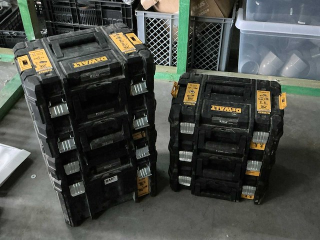 Dewalt tstak gereedschapskoffer (7x) - afbeelding 1 van  2
