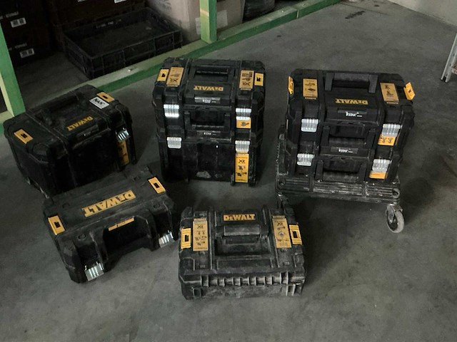 Dewalt tstak gereedschapskoffer (7x) - afbeelding 1 van  2