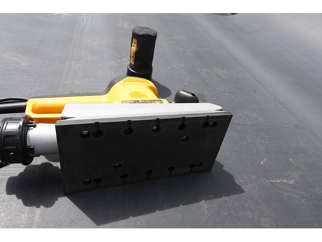 Dewalt vlakschuurmachine d26420 qs - afbeelding 3 van  6