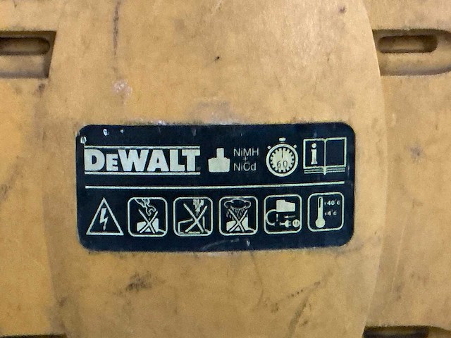 Dewalt werfradio - afbeelding 2 van  3