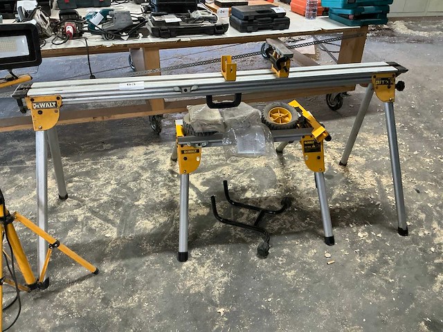Dewalt zaagonderstel (2x) - afbeelding 2 van  2
