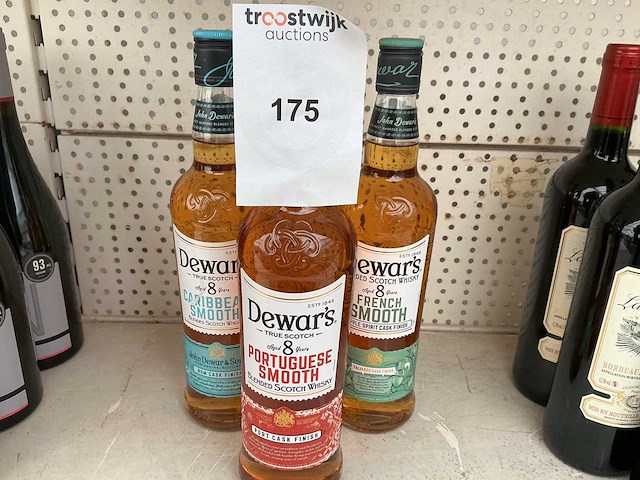 Dewars whisky (3x) - afbeelding 1 van  1