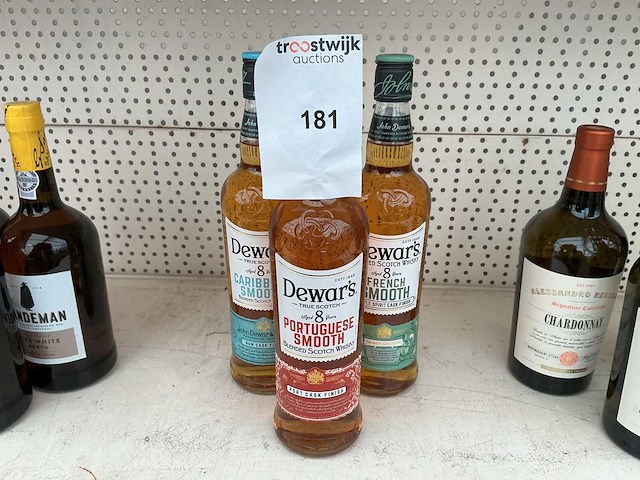 Dewars whisky (3x) - afbeelding 1 van  1