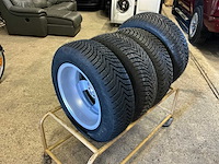 Dezent 15” velg + vredestein winterband (4x) - afbeelding 4 van  9