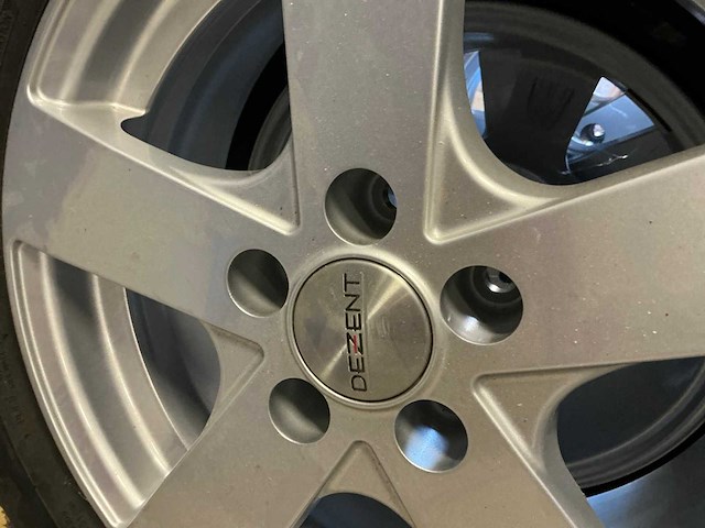 Dezent 15” velg + vredestein winterband (4x) - afbeelding 8 van  9