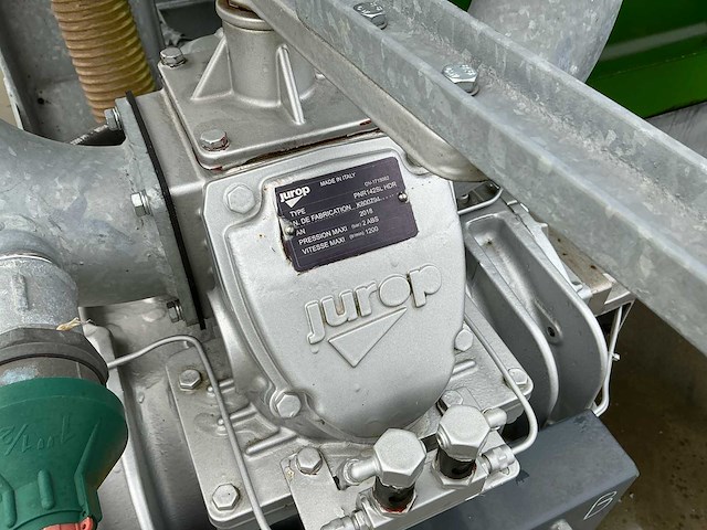 Dezeure waterton (14000l) met spuitinstallatie. - afbeelding 3 van  11