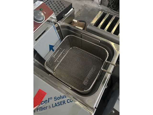 Diamond - ef102-tn elektrische tafelfriteuse - afbeelding 3 van  3