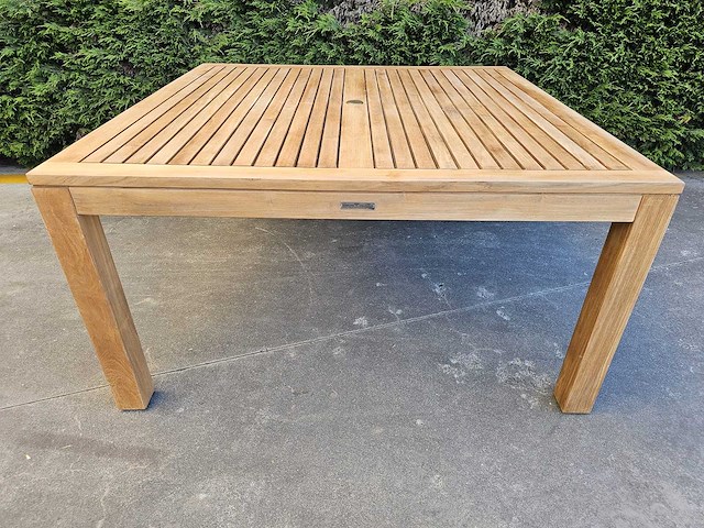 Diamond collection - teak tuintafel briston 150x 150cm met blokpoten - afbeelding 2 van  4