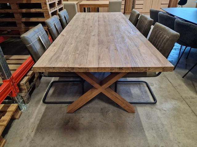 Diamond collection interieur tafel 250 x 100 x h4cm met x-poot - afbeelding 2 van  4