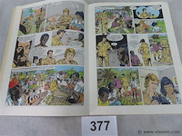 Dian - afbeelding 2 van  3