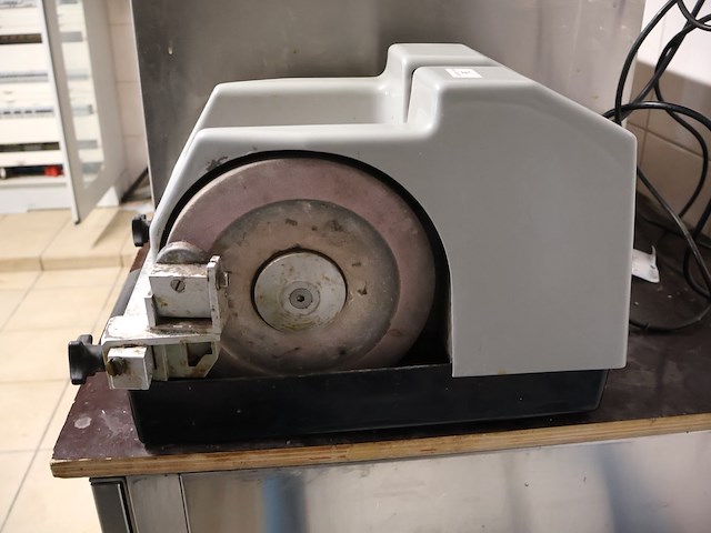 Dick messenslijper - afbeelding 2 van  4